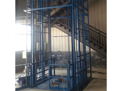 链条导轨升降平台