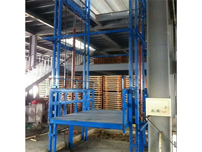 导轨式升降平台